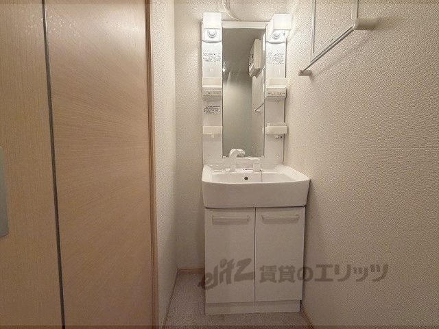 ブリーゼ行基の内装写真
