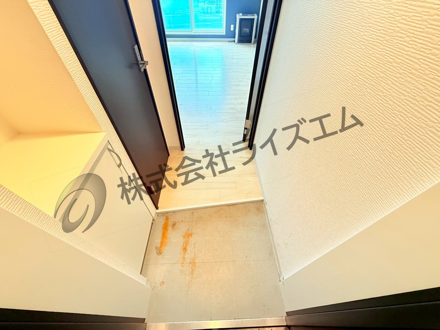 サンステージ前田110の玄関写真