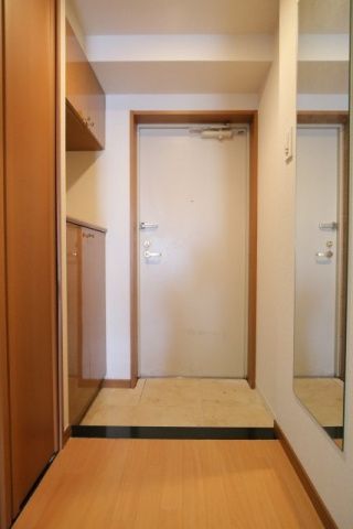 玄関　（別タイプ参考写真）ガラ・シティ茗荷谷　文京区大塚3