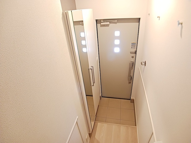 玄関　専用内階段です。