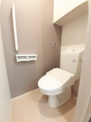 トイレ　清潔感のあるトイレです
