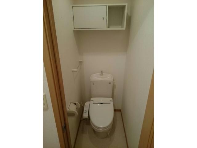 ＪＲ日豊本線 加治木駅 徒歩7分 2階建 築19年のトイレ写真
