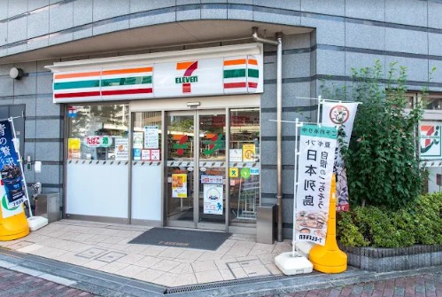 コンビニ　セブンイレブン日本橋横山町店（コンビニ）まで150m