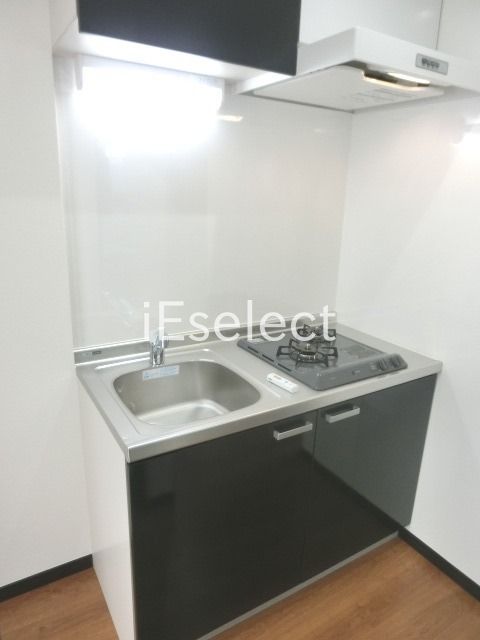 キッチン　２口システムキッチンで料理も楽々