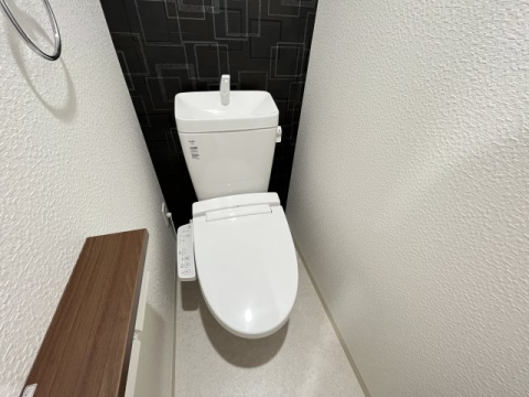 Lustore西宮北口1号棟のトイレ写真