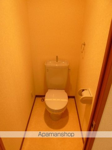 地下鉄東山線 本郷駅 バス乗車時間：11分 最寄りバス停で下車 徒歩6分 3階建 築23年のトイレ写真