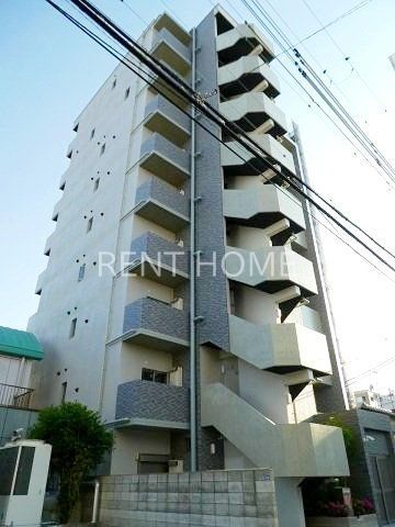建物外観　鉄筋コンクリート造９階建て