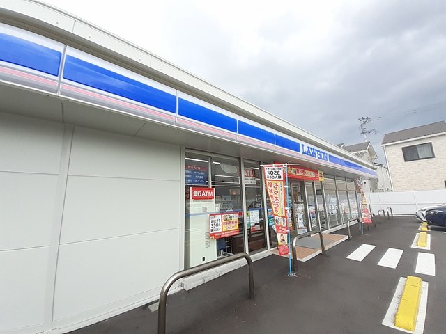コンビニ　ローソン多賀城桜木一丁目店（コンビニ）まで979m
