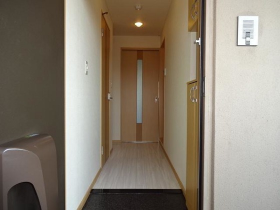 フェアリー西市の玄関写真