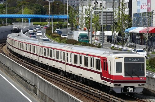 北大阪急行 緑地公園駅 徒歩2分 13階建 築4年の周辺写真