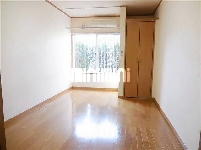 居室・リビング　※他の部屋のお写真になります