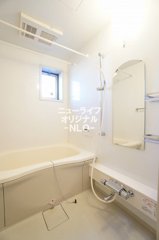 バス・シャワールーム　※同一仕様の別部屋写真の為、現況優先となります。