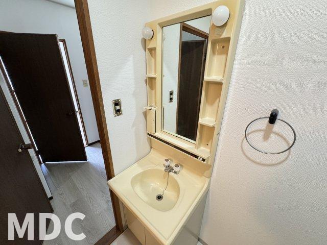 ＪＲ高徳線 吉成駅 徒歩47分 2階建 築38年の内装写真