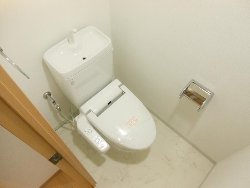 カスタリア三宮のトイレ写真