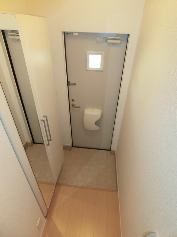 イルマーレ Cの玄関写真
