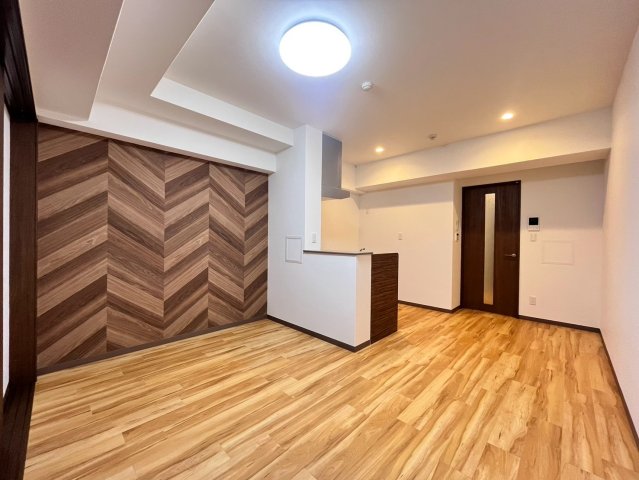 FREEDOMresidence堺深井沢町の居間写真