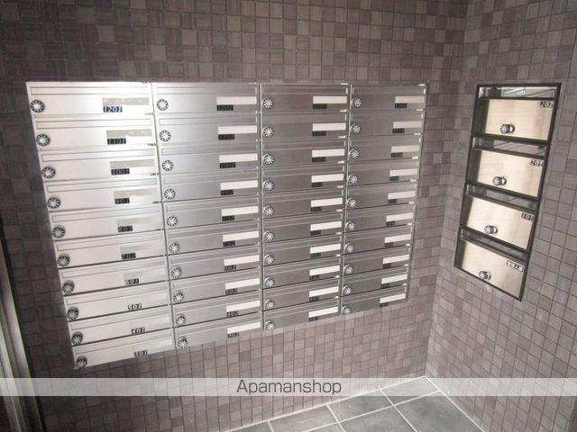 ＪＲ常磐線 綾瀬駅 徒歩4分 12階建 築12年の外観写真