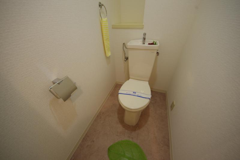 トイレ　ゆったりとした空間のトイレです