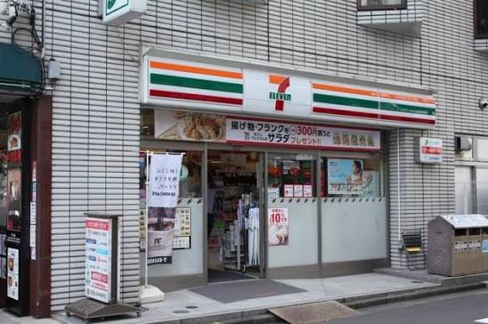コンビニ　セブンイレブン水天宮前店（コンビニ）まで121m