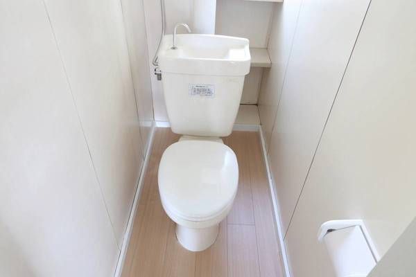 ビレッジハウス勝央第二1号棟のトイレ写真