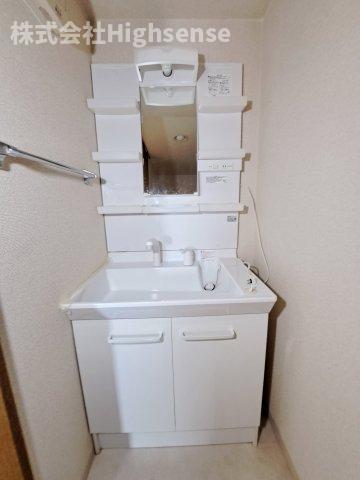 洗面設備　コンパクトで使いやすい洗面所