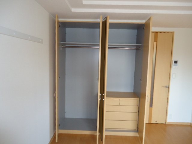 収納　クローゼット