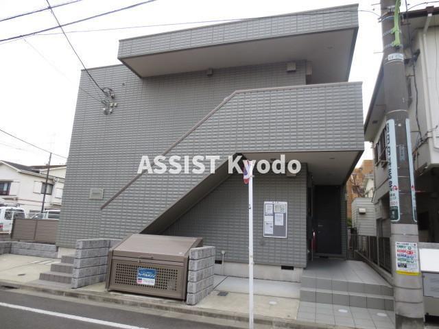 小田急線 豪徳寺駅 徒歩5分 2階建 築17年の外観写真