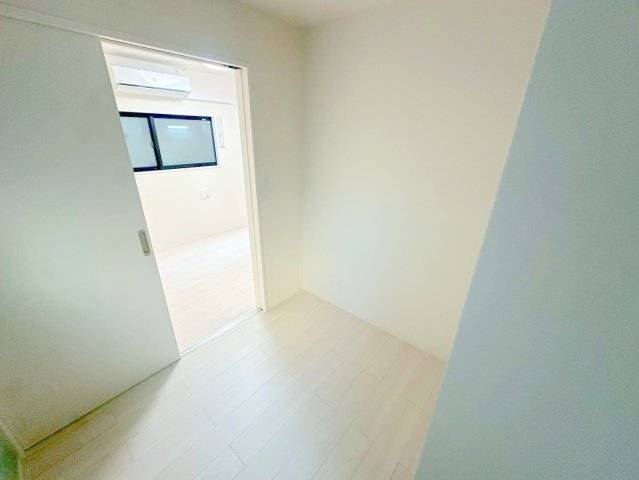 その他部屋・スペース　落ち着いた雰囲気のこのお部屋でゆっくりお休みください。