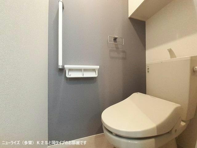 ＪＲ只見線 西若松駅 徒歩10分 2階建 新築のトイレ写真