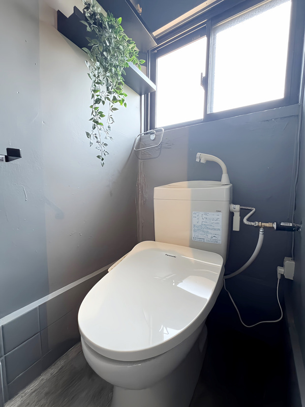 ＪＲ阪和線 六十谷駅 徒歩3分 2階建 築63年のトイレ写真