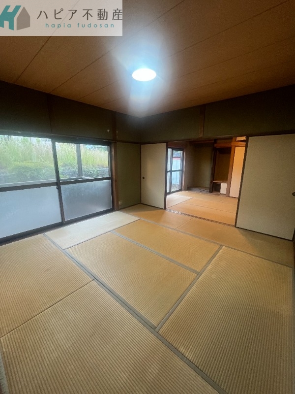 大河内戸建ての居間写真