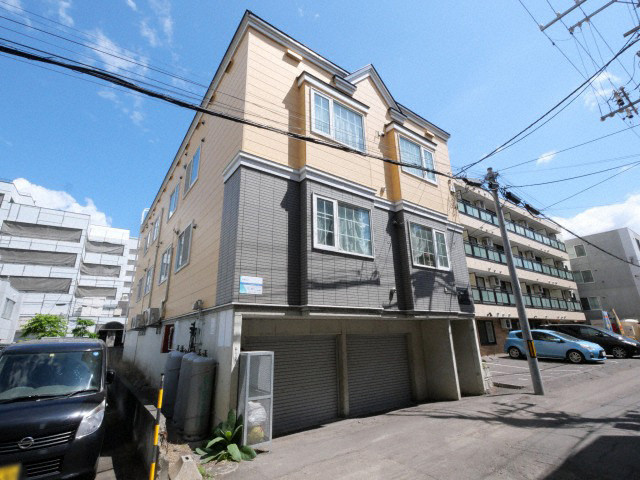 地下鉄東西線 西１１丁目駅 徒歩10分 築30年