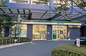 コンビニ　ファミリーマート勝どき三丁目店（コンビニ）まで237m
