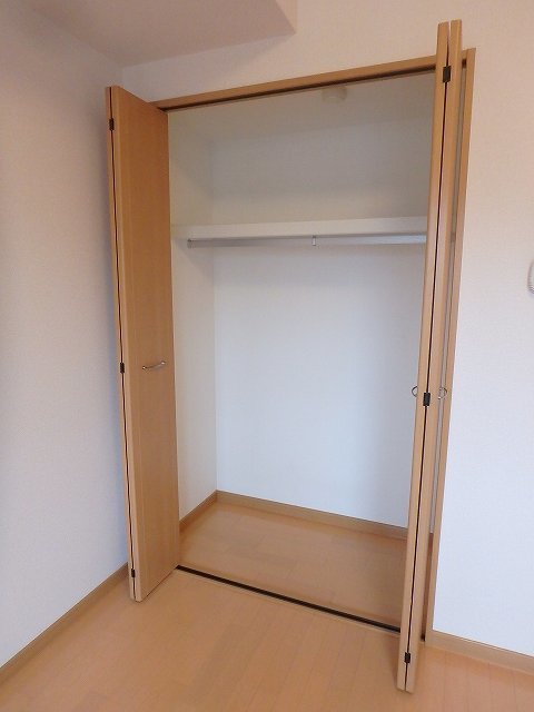収納　異なる号室の室内写真です