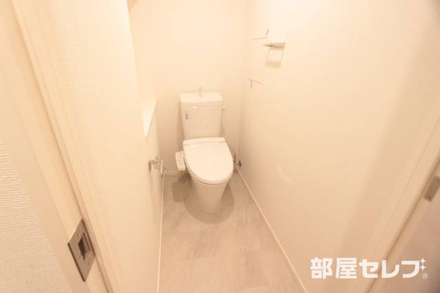 トイレ　個室トイレ