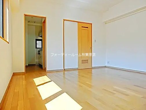居室・リビング　★《見学予約受付中当店では契約金がクレジット決済可能です★