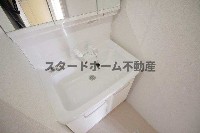 洗面設備　忙しい朝には欠かせない洗面所です