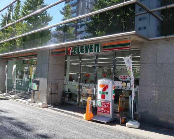 コンビニ　セブンイレブン小石川白山通り店（コンビニ）まで203m