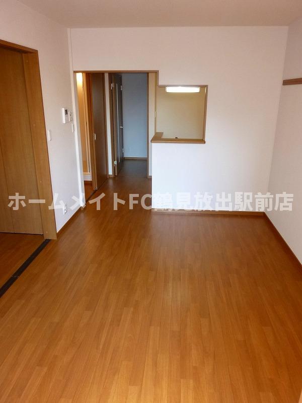 ＪＲ片町線 徳庵駅 徒歩12分 2階建 築16年の居間写真