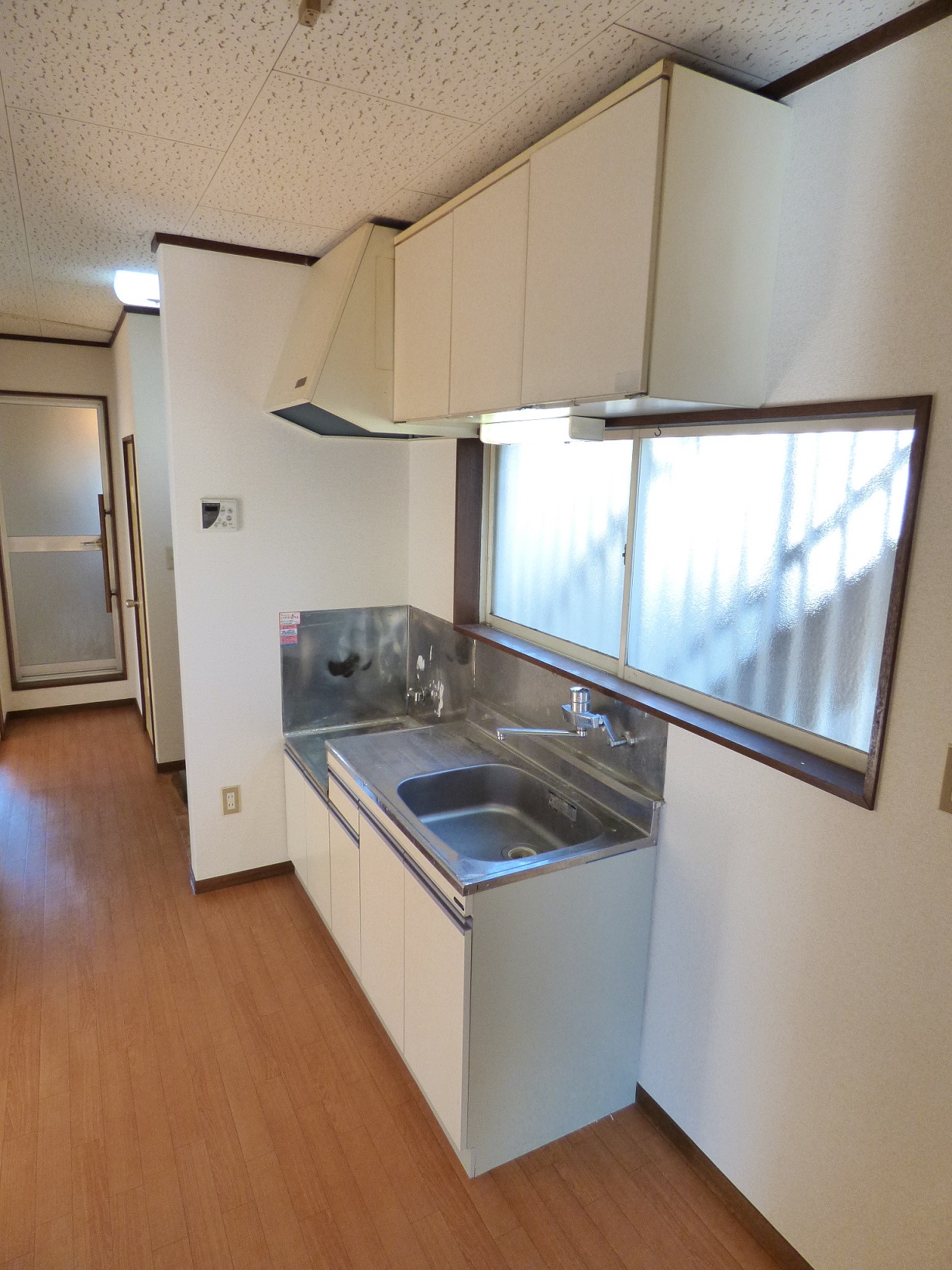 キッチン　※退去前のため、以前の写真を使用しています。