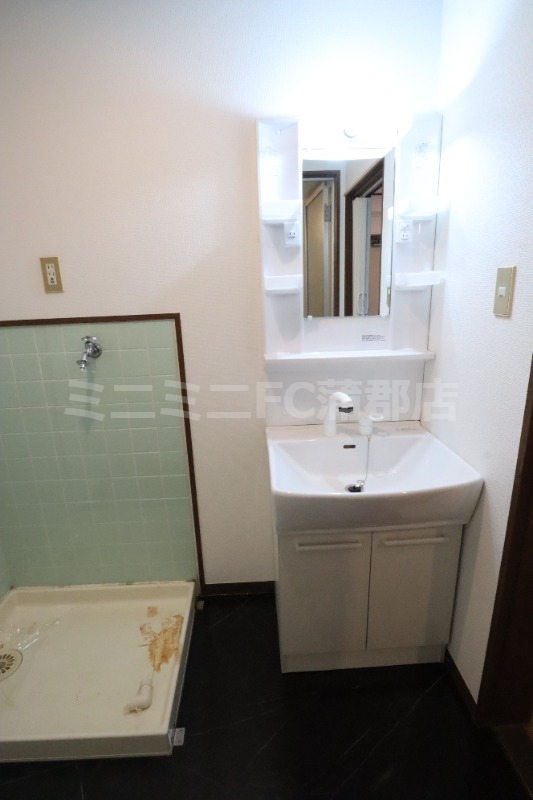 洗面設備　同タイプ