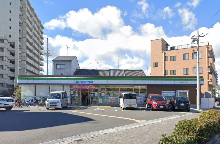 コンビニ　ファミリーマートMYS喜連東四丁目店（コンビニ）まで428m
