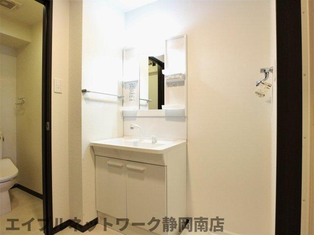 洗面設備　忙しい朝には欠かせない洗面所です