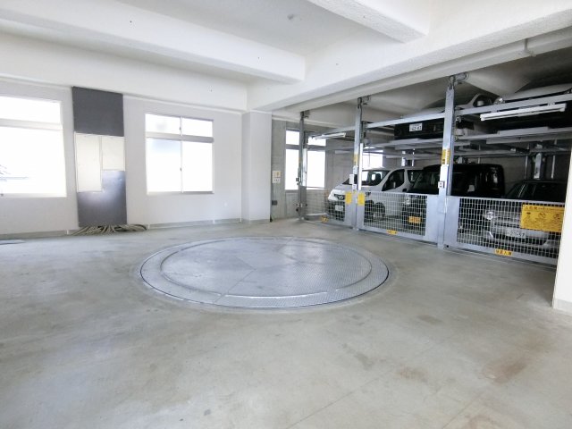 駐車場　詳細は、RISUMO江坂本店→06-6155-7137まで♪