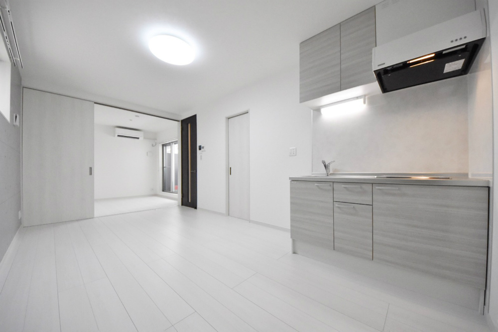 居室・リビング　現物の内装の写真