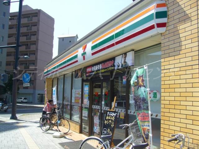 コンビニ　セブンイレブン広島的場2丁目店（コンビニ）まで309m