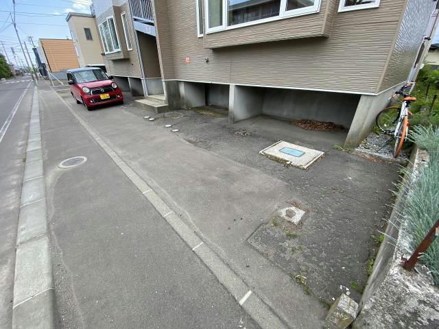 駐車場　駐車場