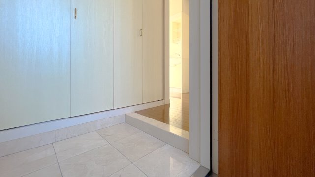 玄関　※反転タイプの間取りとなります。