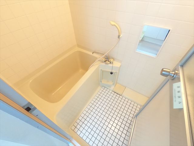 バス・シャワールーム　浴室でごゆっくり