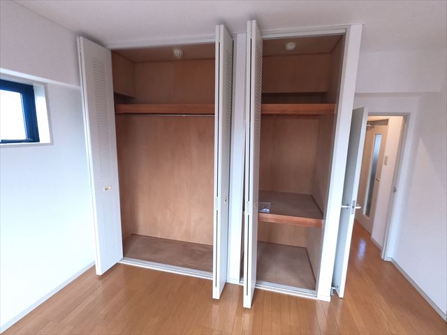 収納　クローゼット